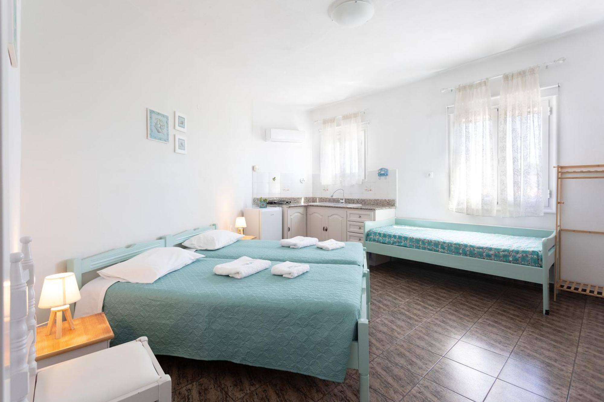 Dora'S Studios & Apartments Mégas Yialós-Nítes エクステリア 写真