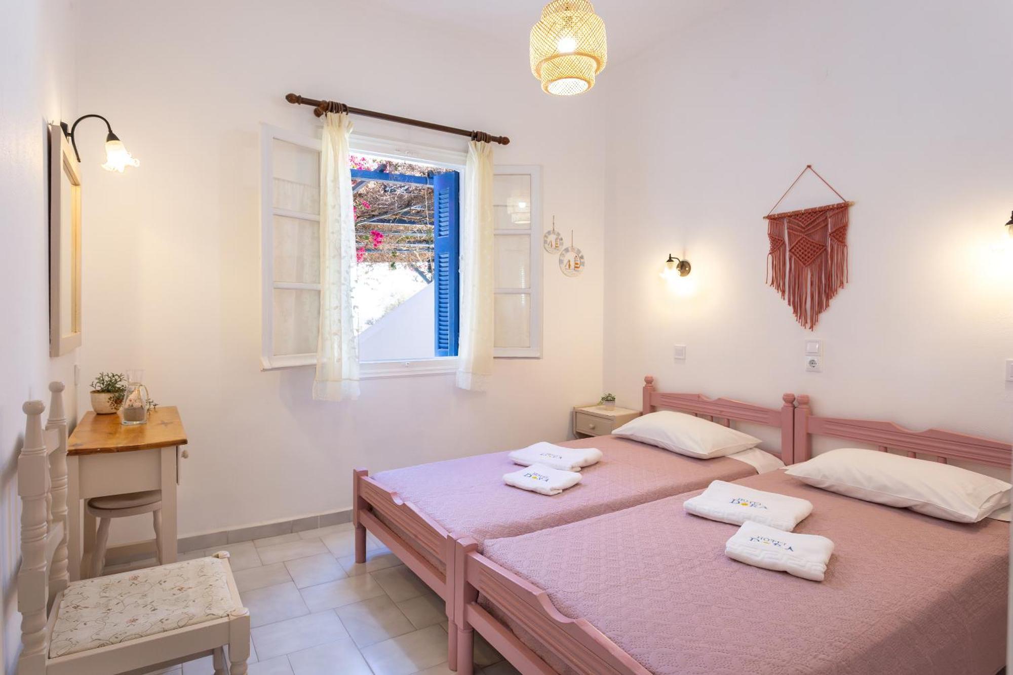 Dora'S Studios & Apartments Mégas Yialós-Nítes エクステリア 写真