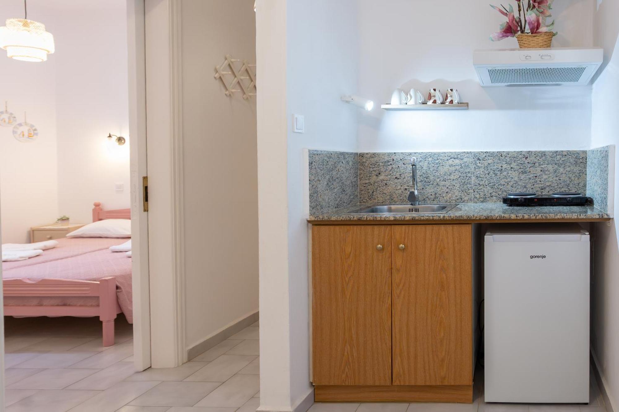Dora'S Studios & Apartments Mégas Yialós-Nítes エクステリア 写真